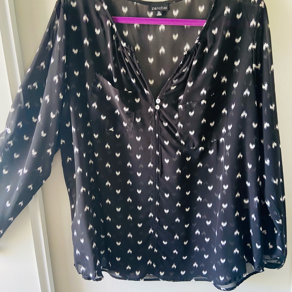 Black‎ blouse